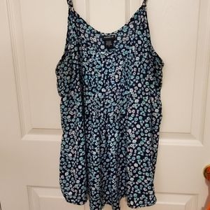 Torrid Tank Top Size 0 Beautiful floral print